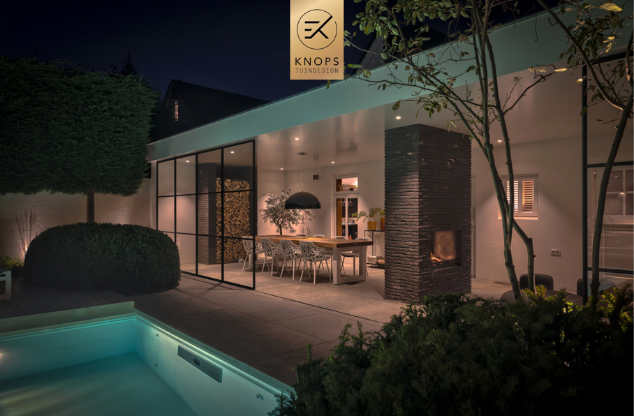 wellness tuin tuinarchitect Erik Knops jee o starline bad buitenhaard rob van trier knops tuindesign poolhouse luxe exclusief high end turnkey style 