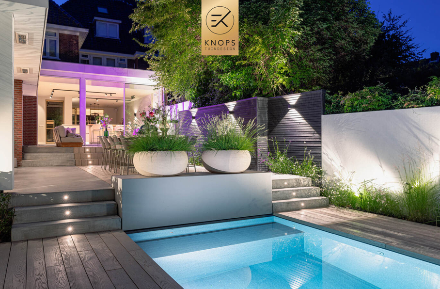 odern tuinontwerp stadstuin met hoogtes luxe tuin met zwembad sfeervolle tuin luxury garden design exclusive garden villa garden