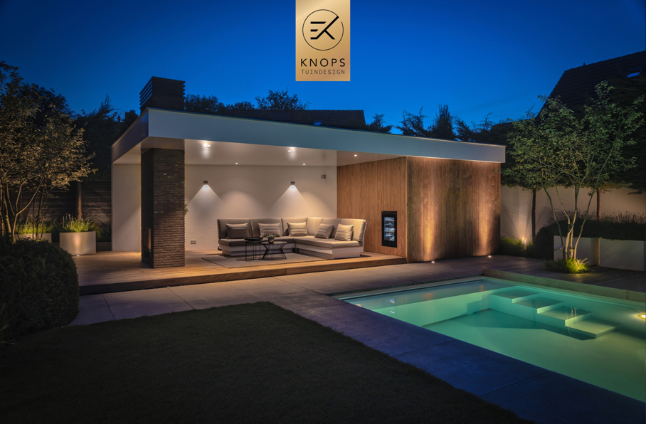 wellness tuin tuinarchitect Erik Knops jee o starline bad buitenhaard rob van trier knops tuindesign poolhouse luxe exclusief high end turnkey style 