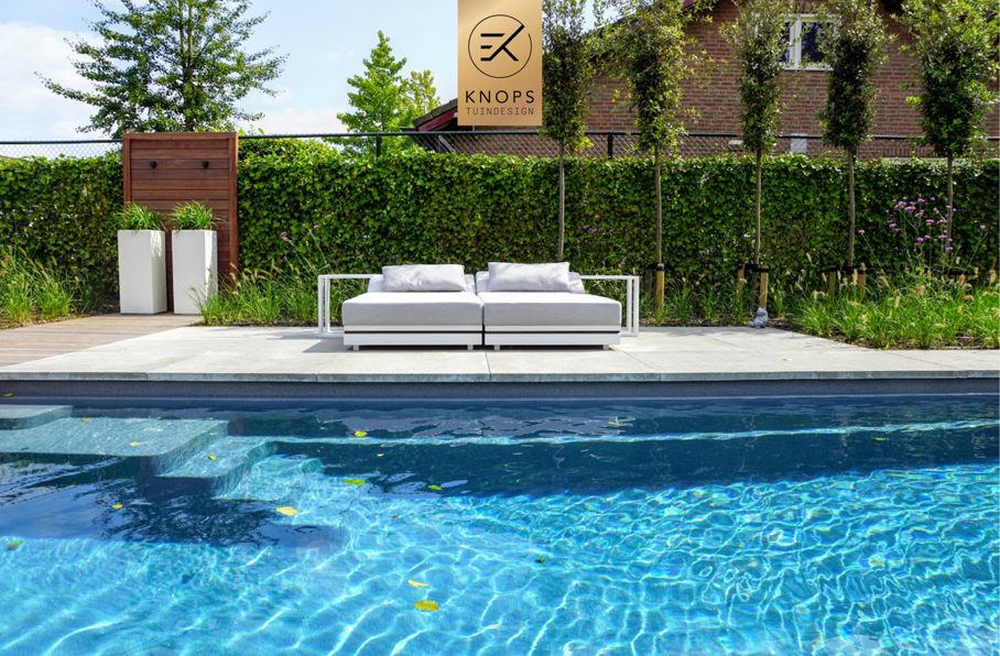 zwembad compass pools ligbedden polyester sierpotten contrast wellness ontwerper exclusieve tuinen maatwerk wellnessarchitect tuinarchitect