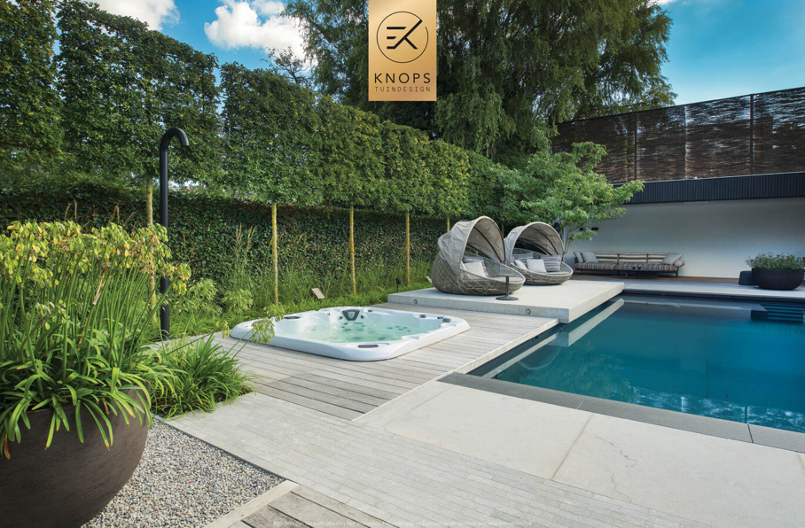 modern tuinontwerp stadstuin luxe tuin met zwembad mediterrane tuin luxury garden design exclusive garden villa garden