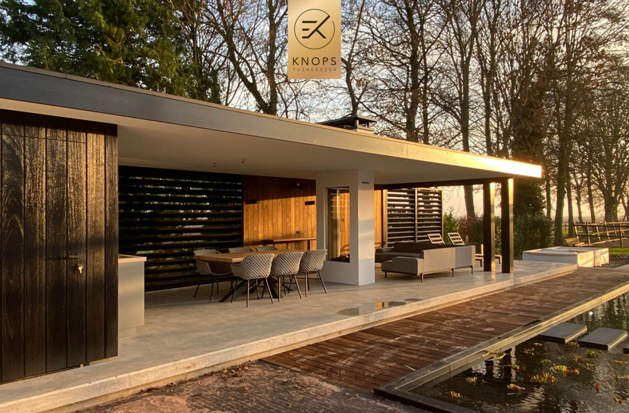 Hippo garden High end tuinontwerp tuinarchitect moderne wellnesstuin met luxe buitenverblijf en luxe poolhouse met zwemvijver 