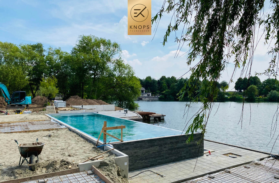 Overloopzwembad infinity pool bonsai zwembad kade water boodje luxe villatuin high end millboard jacuzzi erik knops tuinarchitect tuinontwerp high end hoogtes 